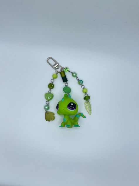 LPS Lizard Keychain Lps Keychain, Lizard Keychain, Lps, Keychains, Labour Day, Accessory Gift, Display Homes, Ships, Electronic Accessories