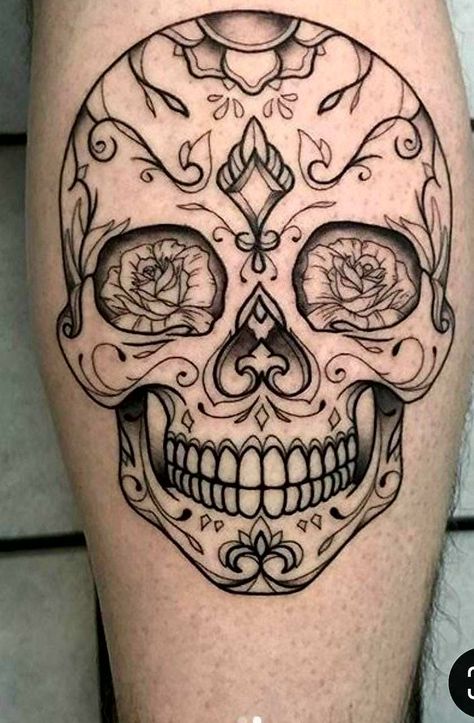 Mexican Skull Tattoos, Tattoo Crane, Calavera Tattoo, Den Mrtvých, Candy Skull Tattoo, Black Sugar Skull, Mexico Tattoo, Sugar Skull Tattoo, Mexican Tattoo