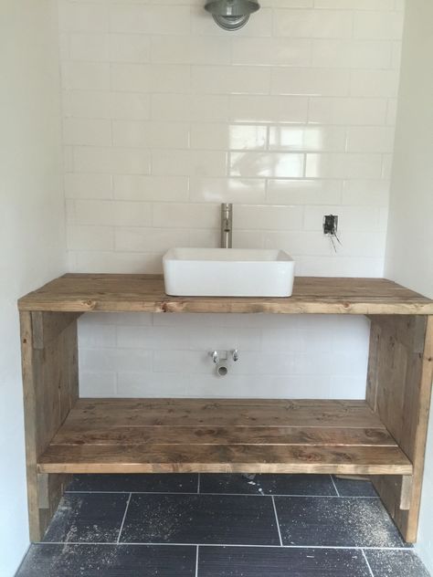 Homemade Vanity from 2x6 boards                                                                                                                                                                                 More Diy Bathroom Cabinet, Bad Diy, Bathroom Cabinet Makeover, Pallet Deck Diy, Beautiful Bathroom Vanity, Bathroom Cabinets Diy, Diy Bathroom Vanity, Rustic Bathroom Vanities, Bathroom Diy