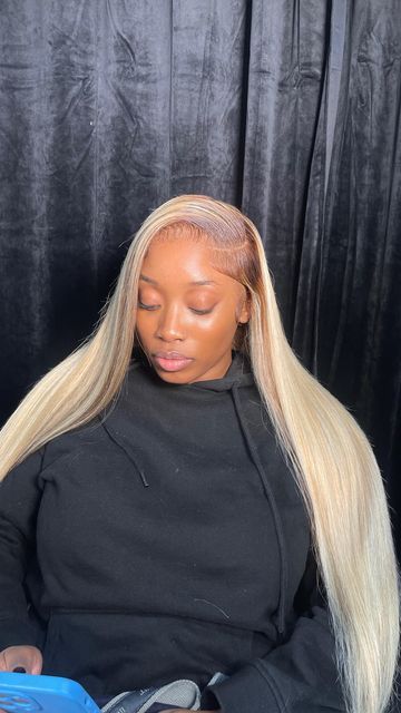 NYC Celebrity Hairstylist on Instagram: "One thing about my loyal she’s gonna come with the colors every appointment she can 🔥🔥" Blonde Hair With Brown Roots, Nyc Celebrity, Black Hair Inspiration, Celebrity Hairstylist, Frontal Wig Hairstyles, Straight Weave Hairstyles, Blonde Lace Front Wigs, Quick Braided Hairstyles, Frontal Hairstyles