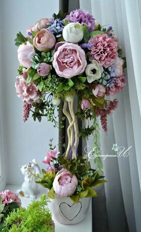 Floral Topiaries, Topiary Centerpieces, Topiary Diy, Faux Flower Bouquets, Topiaries, Tissue Paper Flowers, Flower Arrangements Diy, Silk Flower, Faux Flowers