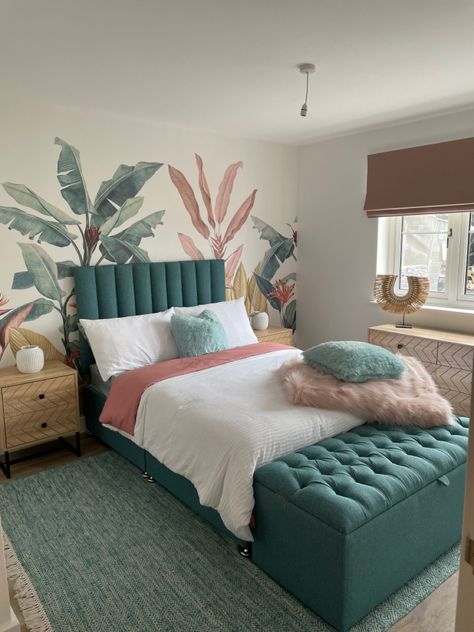 Show home bedroom designed around hovia mural . Bespoke bed and ottoman. Teal Pink White Gold Bedroom, Grey Comforter Bedroom, Teal Girls Room, Pink Teen Bedrooms, Teal And Pink Bedroom, White Gold Bedroom, Apartment Shopping, Blush Bedroom, Color Palette Interior Design