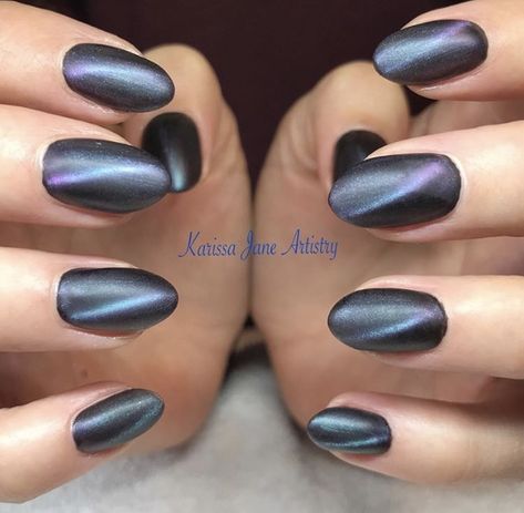 Matte cat eye nails Matte Cat Eye Nails, Pedi Designs, Prom Nails French, Nails Cat Eye, Nail Party, French Manicure Designs, January Nails, Long Acrylic Nail Designs, Eye Nails