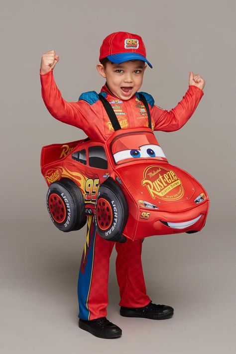 Another idea for my boy. Mcqueen Costume, Cars Halloween Costume, Lightning Mcqueen Costume, Mcqueen Outfit, Car Costume, Cars 3 Lightning Mcqueen, Halloween Crafts Preschool, Disney Cars Party, Cars Birthday Invitations