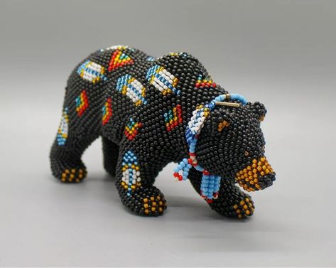 3d Beaded Animals Patterns, 3d Beaded Animals, Beaded Horses, 3d Beadwork, Beaded Animals Tutorial, Bead Animals, Bead Bottle, Native American Beadwork Patterns, Seed Bead Jewelry Patterns