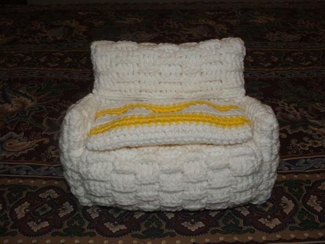 crochet barbie furniture patterns | Free Crochet Pattern-Doll Sofa | Cobblerscabin's Weblog