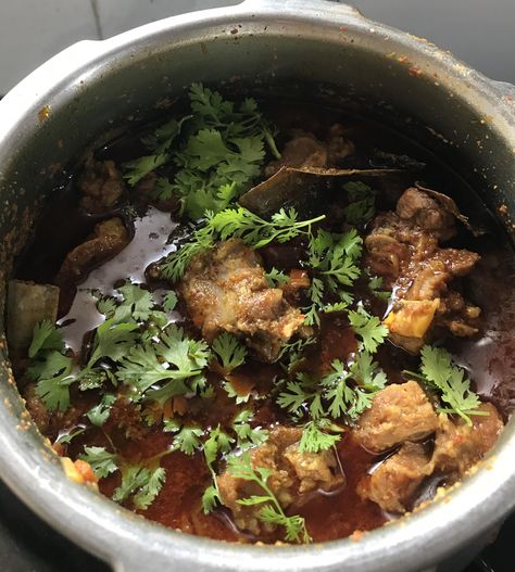 [Homemade] Indian Spicy Mutton Curry Mutton Curry Photography, Indian Pizza, Mutton Curry Recipe, Regional Recipes, Curry Food, Mutton Curry, Babies Photography, Cute Babies Photography, Curry Recipe