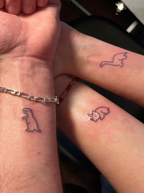 Small 3 Matching Tattoos, Matching Tattoos For 8 People, Couple Tattoos Astetic, Cute Friend Tattoos For 3, Matching Tattoos For Best Friends Of 4, Tattoo Ideas Female 3 Friends, Tattoos For 3 Cousins, Bc Gf Matching Tattoos, Couples Simple Tattoos