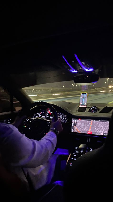 Dubai Club, Dubai Night, I Am Rich, Late Night Drives, Night Club, Aesthetic Pictures, Dubai, Cars, Photographer