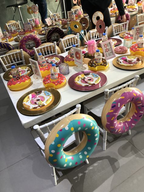 Dunk And Donuts Birthday Party, Donut Centerpiece Ideas, Donut Party Centerpieces, Baby Announcing Ideas, Donuts Birthday, First Birthday Centerpieces, Donut Theme Party, Barbie Party Decorations, Donut Gifts