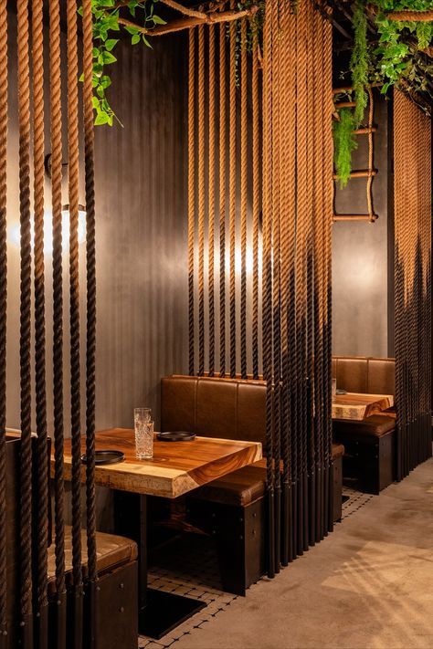 Contemporary Restaurant Design Interiors, Artisan Restaurant Design, Rustic Elegant Restaurant Interior Design, Restaurant Cozy Interiors, Back Bar Design Restaurant Modern, Bali Style Restaurant Interior Design, Lodge Restaurant Design, Modern Interior Design Restaurant, Modern Restaurant Bar Design