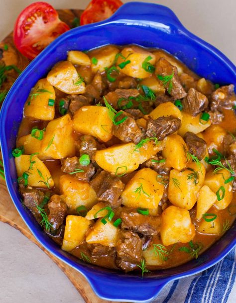 Stewed Beef, Meat And Potatoes Recipes, Beef And Potato Stew, Beef Potatoes, Meat And Potatoes, Cheap Meal, Stewed Potatoes, Beef And Potatoes, Ukrainian Recipes