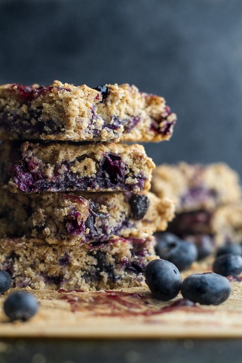 Double Blueberry Muffin Bars - the light and fluffy texture of a muffin in an easy-to-make vegan and gluten-free bar that's perfect as a breakfast or snack! | runningwithspoons.com #recipe #healthy Double Blueberry Muffins, Muffin Bars, Blueberry Muffin Recipe Healthy, Walnut Bars, Blueberry Crumble Bars, Healthy Blueberry Muffins, Vegan Bar, Blueberry Crumble, Muffin Recipes Blueberry