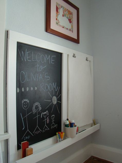 Whiteboard Playroom, Chalk Board Walls Kids, Chalkboard Wall Playroom, Drawing Station, Wall Easel, Chalkboard Wall Art, Chalkboard Easel, Ideas Habitaciones, Girls Playroom