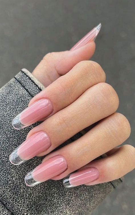 french nails, french glass nails, clear tip nails, french manicure, nail trends, french glass manicure, french clear tips, transparent tip nails, french tip nails French Glass Nails Slim, Transparent French Nails, Glass French Nails, Clear French Nails, Clear French Tip, French Glass Nails, Nails Slim, Korean Nail Designs, Slim Nails