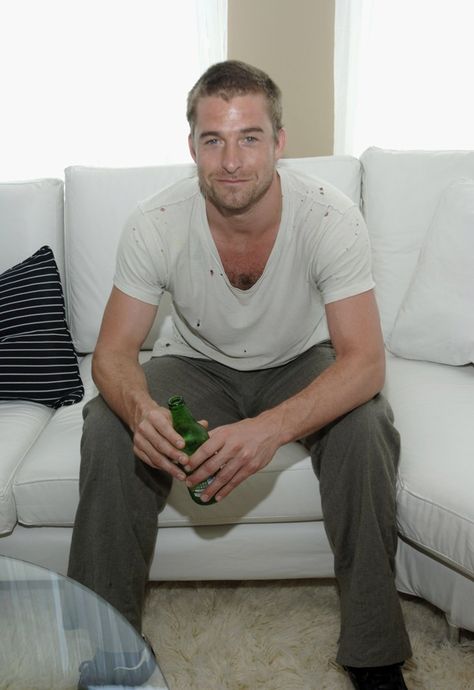 Pin for Later: 40 Sexy Photos of Scott Speedman That Make the World a Better Place Men With Brown Hair, Scott Speedman, Olympic Trials, Biking Outfit, Male Celebrity, Swim Team, Perfect Weather, Hairstyles For Men, Handsome Man