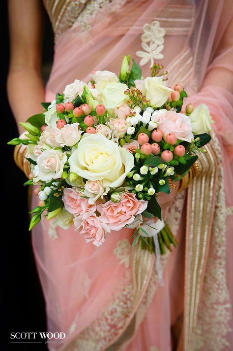 Indian Wedding Photography. Pretty in pink with a bouquet of fresh flowers complementing the pink and gold sari of the bride. Image by Kevin at Scott-Wood Photography Indian Bouquet, Indian Wedding Flowers, Indian Flowers, Wedding Indian, Diy Wedding Bouquet, Hindu Wedding, Indian Wedding Photography, Bride Bouquets, Bridal Bouquets