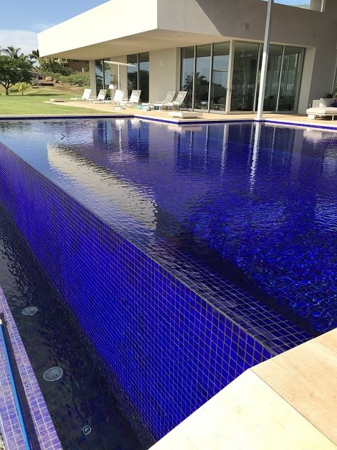 Lightstreams Renaissance Collection Royal Blue is used for this all tile pool in Hawaii Dark Blue Pool Tile, Dark Blue Swimming Pool, Dark Blue Pool, Tile Swimming Pool, Glass Swimming Pool, Tiled Pool, Blue Swimming Pool, Dark Blue Tile, Swimming Pool Tile