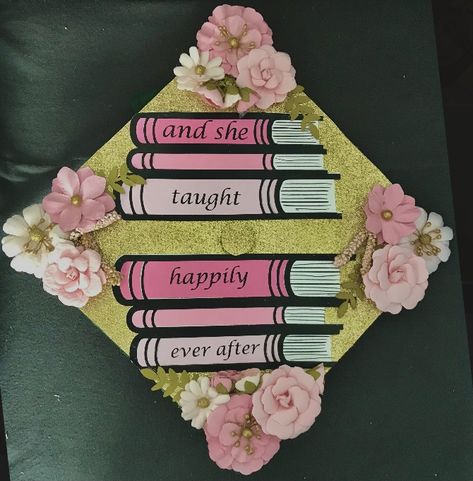 Librarian Graduation Cap, Grad Cap English Major, Graduation Cap Designs Books, Bookish Graduation Cap, Book Grad Cap, Book Graduation Cap, Asu Graduation, Education Graduation Cap, Graduation Cap Designs College