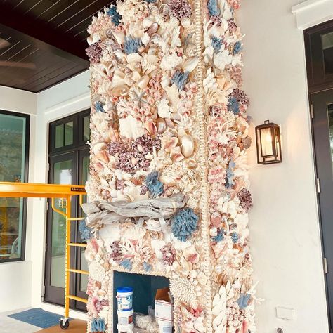 Christas South Seashells on Instagram: “One day closer to finishing this beautiful fireplace on the water in Jupiter #fireplace #fireplacesurround #seashelldecor #shelldecor…” Shell Fireplace, Egg Carton Art, Seashell Art Diy, Big Chandelier, Sea Shells Diy, Shell Ideas, Mantel Ideas, Shell House, Shell Chandelier