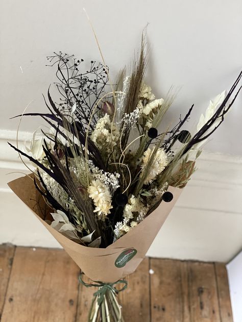 This dried flower bouquet has natural, cream and black dried flowers, grasses and foliage, including billy buttons, grevillea, helichrysum, oats, broom grass, massasa, broom and statice. Flower Bouquet For Men, Bouquet For Men, Man Bouquet, Dried Flower Bouquets, Flowers For Men, Natural Flowers, Dusky Pink, Cheer You Up, Dried Flower Bouquet