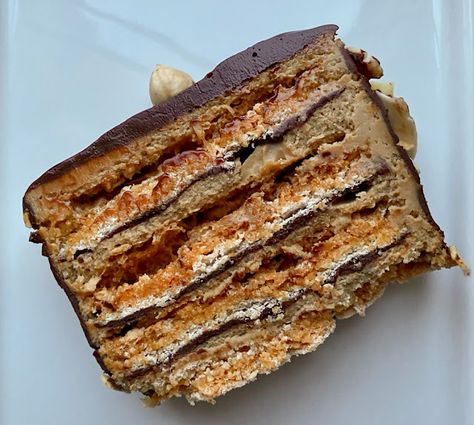 Chocolate Espresso Dacquoise, Chocolate Dacquoise, Dacquoise Recipe, Dacquoise Cake, Torte Recipe, Gourmet Desserts, Chocolate Espresso, Dessert Cake Recipes, Bread Recipes Sweet