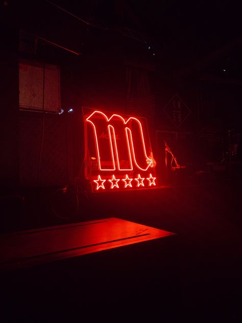 Tumblr Aesthetic, Live Concert, Beer, Neon, Marketing, Tumblr, Concert, Instagram