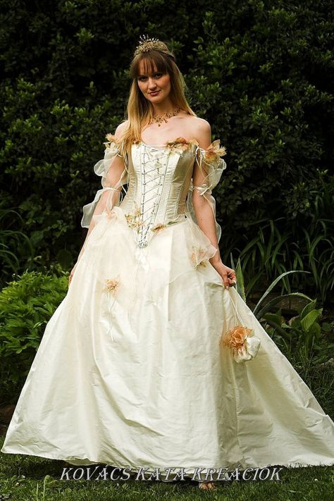 my dress of a similar style will be designed by my friend Kristen (note: purple accents will be used instead of golden brown to represent spring) Ball Gowns With Corset, Old Fashioned Ball Gowns, Alternative Wedding Gown, Princess Corset, Corset Ball Gowns, Corset Wedding Dress, Wedding Dress Low Back, Wedding Dress Backs, Fairytale Gown