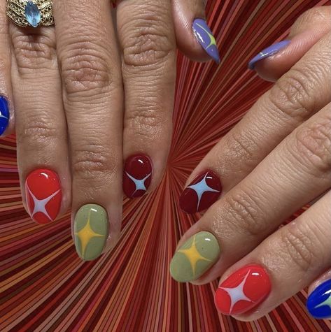 Ambrosia Nails, Pill Nails, Weird Acrylic Nails, Mismatched Nails Color Schemes, Granola Nails, Funky Manicure, Funfetti Nails, Short Hippie Nails, Clowncore Nails