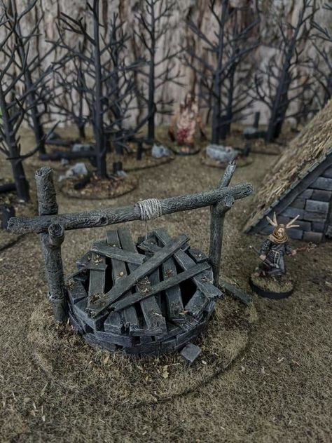 Dnd Diorama, Frostgrave Terrain, Mordheim Terrain, Dnd Diy, Halloween Diorama, Halloween Village Display, Dnd Terrain, Miniature Terrain, Dnd Crafts