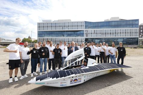 Team Sonnenwagen Presents Efficient Solar Car ‘Adelie’ with Covestro’s Support Ahead of Australian Solar Challenge | EuropaWire.eu Rwth Aachen University, Solar Car, Team Success, Media Relations, Applied Science, Electrical Engineering, Press Release, New Cars, A Group