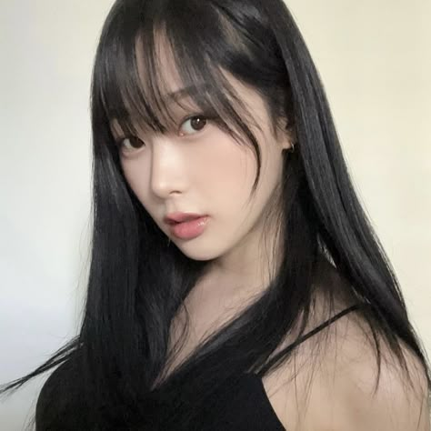 I'm A Savage, Aespa Giselle, Black Mamba, August 15, Kpop Girl Groups, Instagram Update, Kpop Idol, Kpop Girls, Black Hair