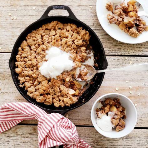 Iron Skillet Apple Crisp, Pecan Crisp, Apple Skillet, Skillet Desserts, Cinnamon Frosting, Chewy Granola Bars, Chewy Granola, Fruit Crisp, Honeycrisp Apples