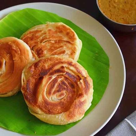 Bun Parotta, Zucchini, Pancakes, Bread, Restaurant, Courgettes