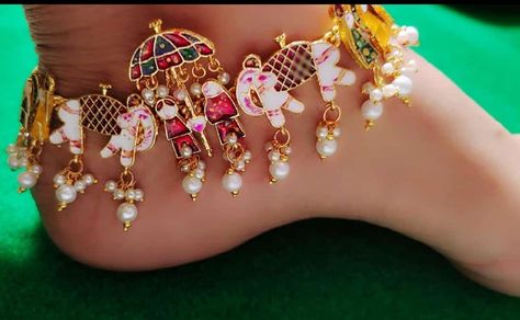 Kundan Payal, Payal Design, Payal Designs Silver, Anklets Indian, Bridal Anklet, Wedding Anklets, Jewelry Kundan, Handmade Anklets, Kundan Jewellery Set