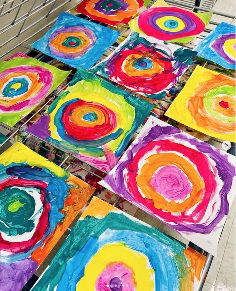 Square 1 Art, Art Education Lessons, Friend Painting, Montessori Art, Dot Day, Kindergarten Crafts, Kindergarten Art, Elementary Art Projects, Art Lesson Plans