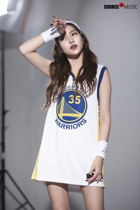 Basketball Muse, Muse Outfit, Basketball Outfits, Basket Girl, Basketball Outfit, Sowon Gfriend, Korean Skirt, Gfriend Sowon, Fotografi Digital