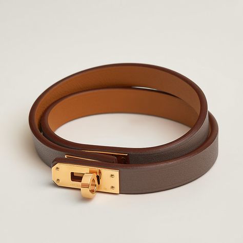 Double tour bracelet in Swift calfskin with gold-plated mini Kelly closure. Made in France Kelly Double Tour Bracelet, Kelly Bracelet, Hermes Leather Bracelet, Mini Kelly, Hermes Bracelet, Gold Stock, 2023 Ss, Style Formal, Style 2023