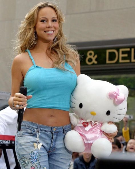 Mariah Carey Charmbracelet, Mariah Carey 2000s, Mariah Carey 90s, Early 2000s Fashion, 2000s Fashion Outfits, Mariah Carey, 2000s Fashion, Nike Outfits, Y2k Fashion