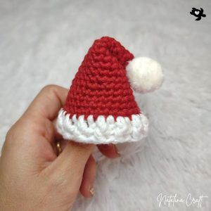 Santa Hat Pattern, Crochet Santa Hat, Crochet Hat For Beginners, Christmas Bunny, Crochet Santa, Santa Patterns, Crochet Christmas Decorations, Christmas Crochet Patterns, 2023 Christmas