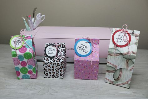 Cricut Paper Projects, Favor Box Template, Middle School Activities, Paper Crafts Card, Milk Carton, Tree Cards, Box Template, Favor Boxes, Paper Projects