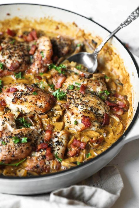 Healthy Chicken Dinner Dairy Free, Dairy Free Skillet Meals, Keto Meals No Dairy, Dairy Free Dinner Casserole, Whole Food Chicken Recipes, Ground Chicken Recipes Dairy Free, Whole 30 Chicken Crockpot Recipes, Dairy Free Chicken Breast Recipes, Chicken Breast Recipes Dairy Free