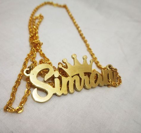 Name Pendant – Review Simran Name Wallpaper, Beautiful Gold Pendants, Trendy Silver Jewelry, Names Necklace, Matha Patti, Stock Design, Gold Chain Design, Gold Pendants, Name Pendant