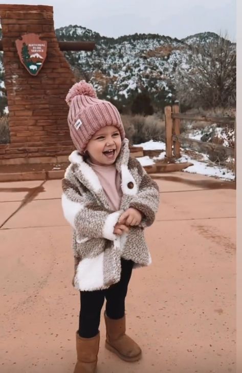 Fall Girl Outfits Children, Women Fashion Spring 2023, Toddler Autumn Outfits Girl, Toddler Girl Fall Fashion, Kids Winter Outfits Girl, Winter Toddler Outfits Girl, Aesthetic Toddler Outfits, Kindergarten Outfits For Girls Ideas, Baby Winter Outfits Girl