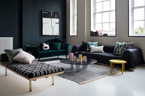 Paint colour ideas | House & Garden Gabby Deeming, Blue Living Room Sets, Modern Living Room Colors, Green Walls Living Room, Dark Green Living Room, Sitting Rooms, Rooms Ideas, Modern Sofas, Room Color Schemes