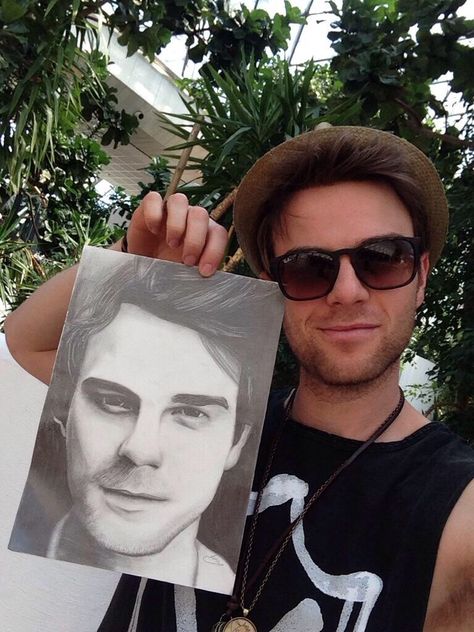 Nathaniel Buzolic Nate Buzolic, Wattpad Vampire, Vampire Drawings, Nathaniel Buzolic, Kol Mikaelson, Thomas Brodie, Thomas Brodie Sangster, Vampire Diaries The Originals, Art Techniques