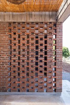 Gallery of JM House / Troyano Arquitetura - 11 Brick House Ideas, Brick Wall Decor, Brick Works, Detail Arsitektur, Brick Cladding, Brick Detail, Eksterior Modern, Brick Construction, Brick Art