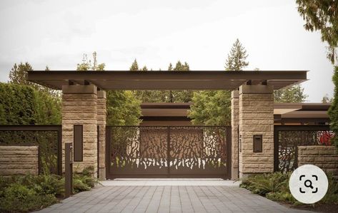 Resort Gate Design, Resort Gate Design Entrance, Resort Entrance Gate Design, Metal Gates Entrance, Driveway Gate Design, Resort Entrance, Home Driveway, Metal Driveway Gates, Veneer Stone