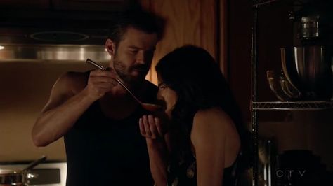 frank and laurel#HTGAWM Laurel Htgawm, Frank And Laurel, Connor And Oliver, Charlie Weber, Karla Souza, Netflix Tv, Tv Couples, Don't Judge Me, I Don T Know