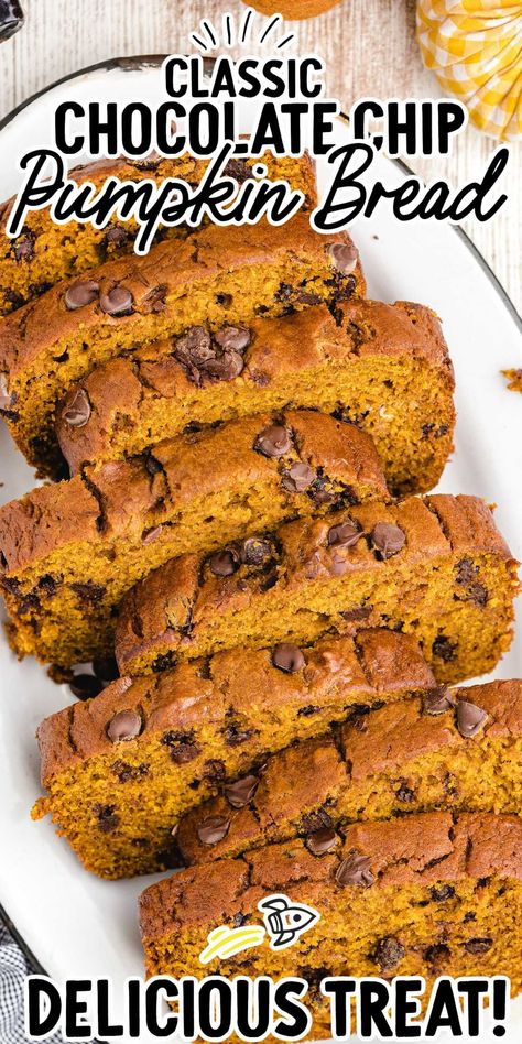 Enjoy the best of fall flavors with the pumpkin spice and chocolate chips in this easy chocolate chip pumpkin bread recipe. Chocolate Chip Pumpkin Bread Recipe, Thing To Bake, Pumpkin Bread Easy, Frozen Pumpkin, Pumpkin Loaf, Chocolate Chip Bread, Pumpkin Chocolate Chip Bread, Pumpkin Chocolate Chip, Pumpkin Bread Recipe